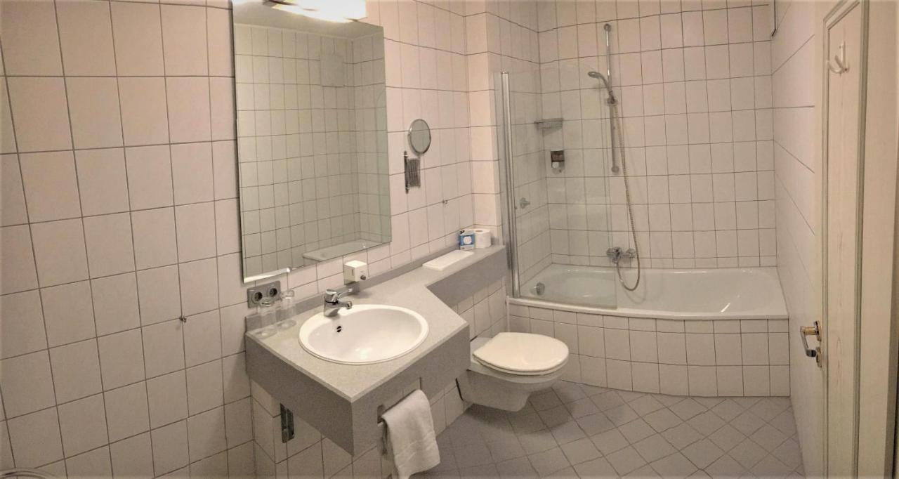 Hotel Garni Wiestor Uberlingen Exterior photo