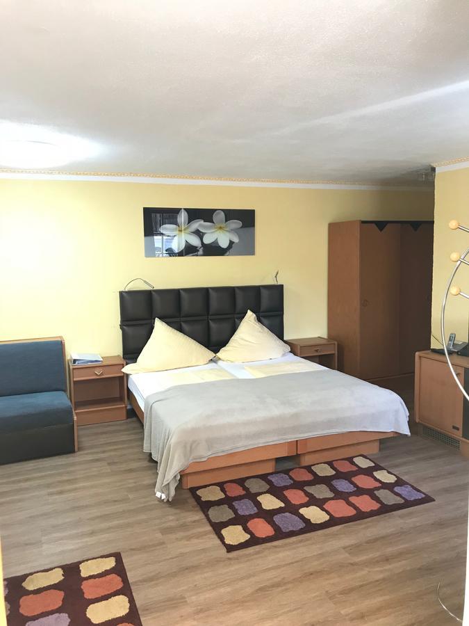Hotel Garni Wiestor Uberlingen Exterior photo